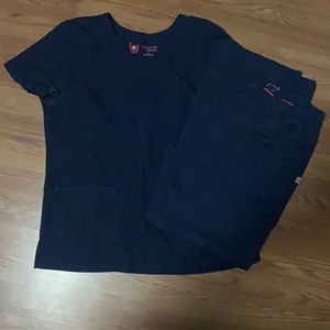 Urbane ultimate scrub set